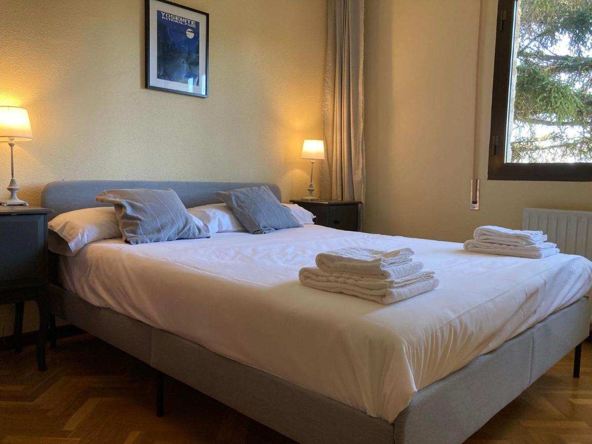 Los Cedros, Gran Chalet Con Piscina Y Apartamento En Navacerrada Extérieur photo
