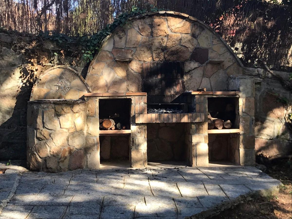Los Cedros, Gran Chalet Con Piscina Y Apartamento En Navacerrada Extérieur photo
