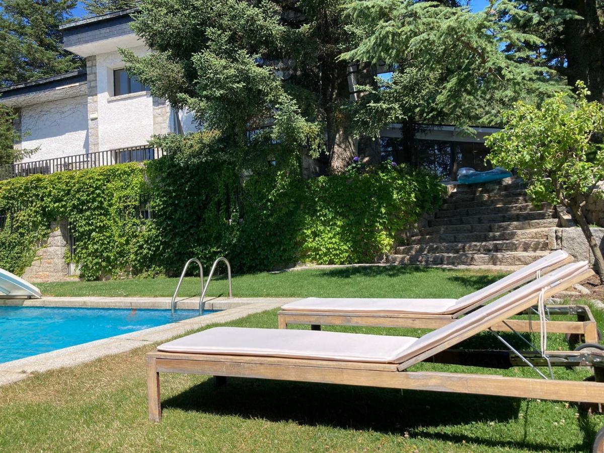 Los Cedros, Gran Chalet Con Piscina Y Apartamento En Navacerrada Extérieur photo