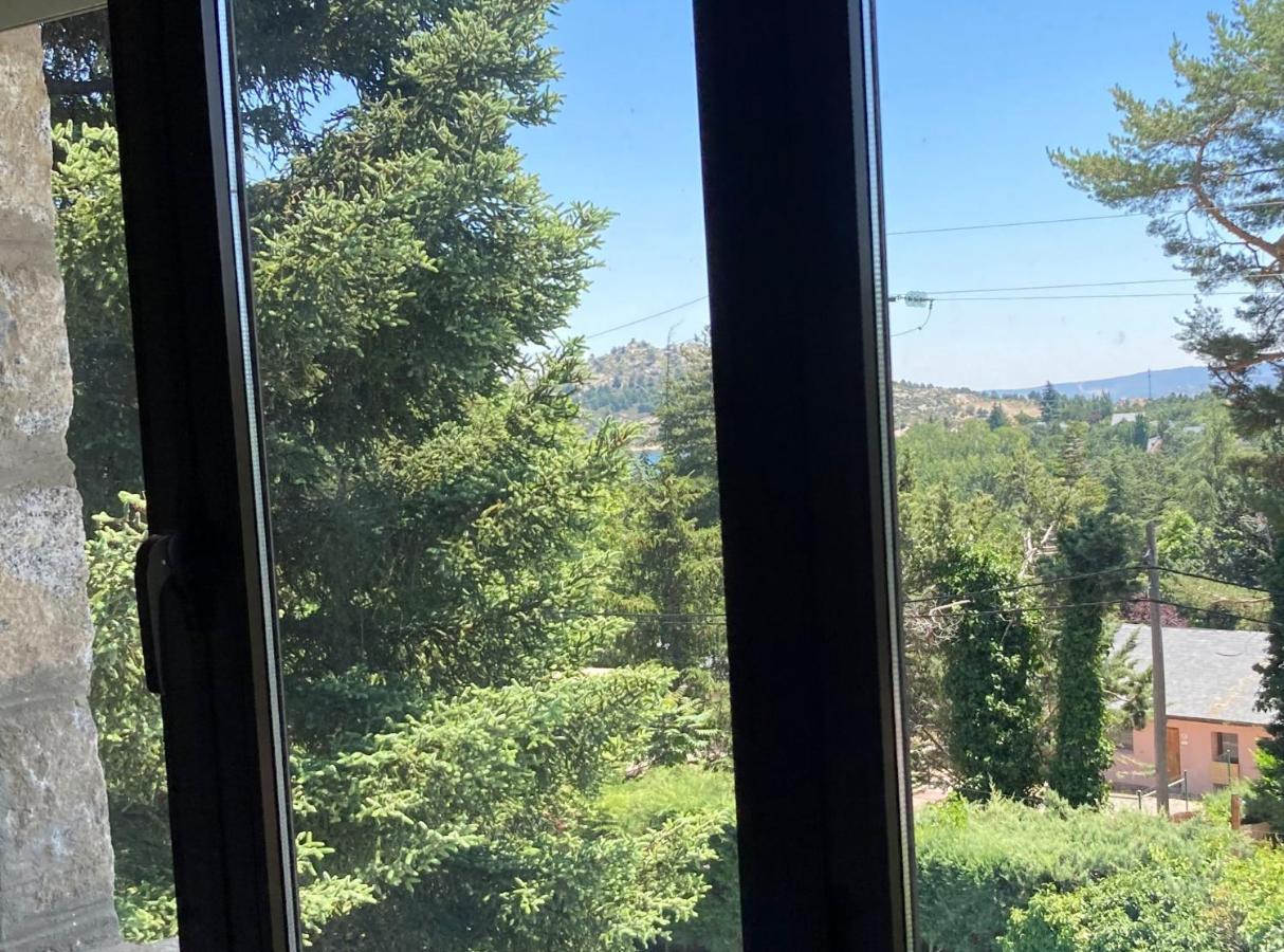 Los Cedros, Gran Chalet Con Piscina Y Apartamento En Navacerrada Extérieur photo