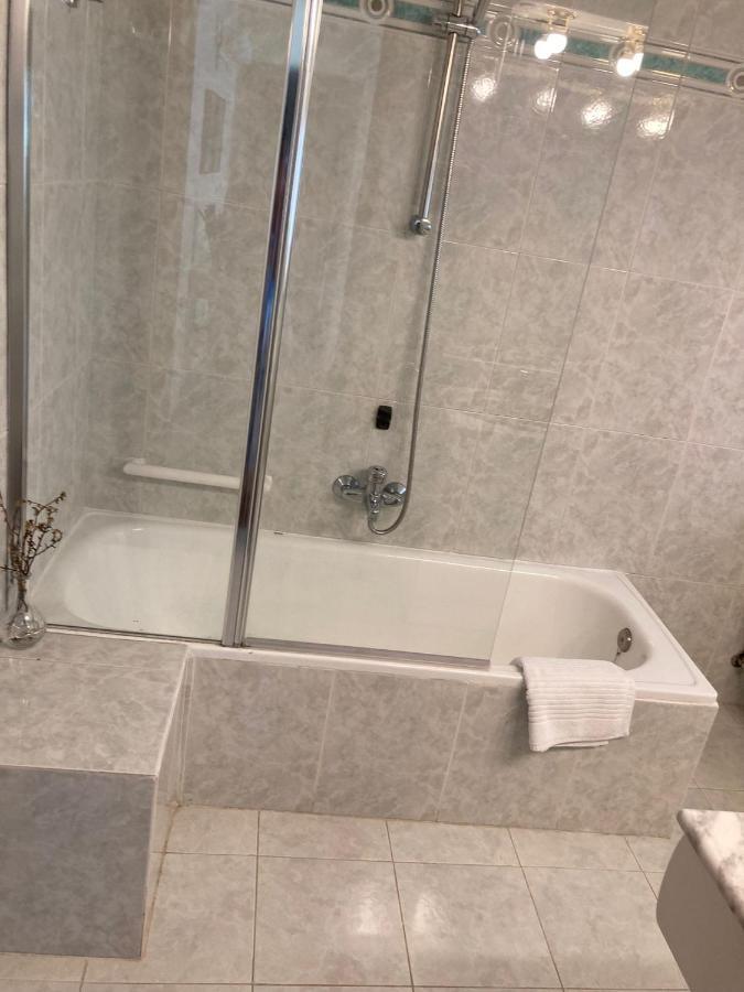 Los Cedros, Gran Chalet Con Piscina Y Apartamento En Navacerrada Extérieur photo