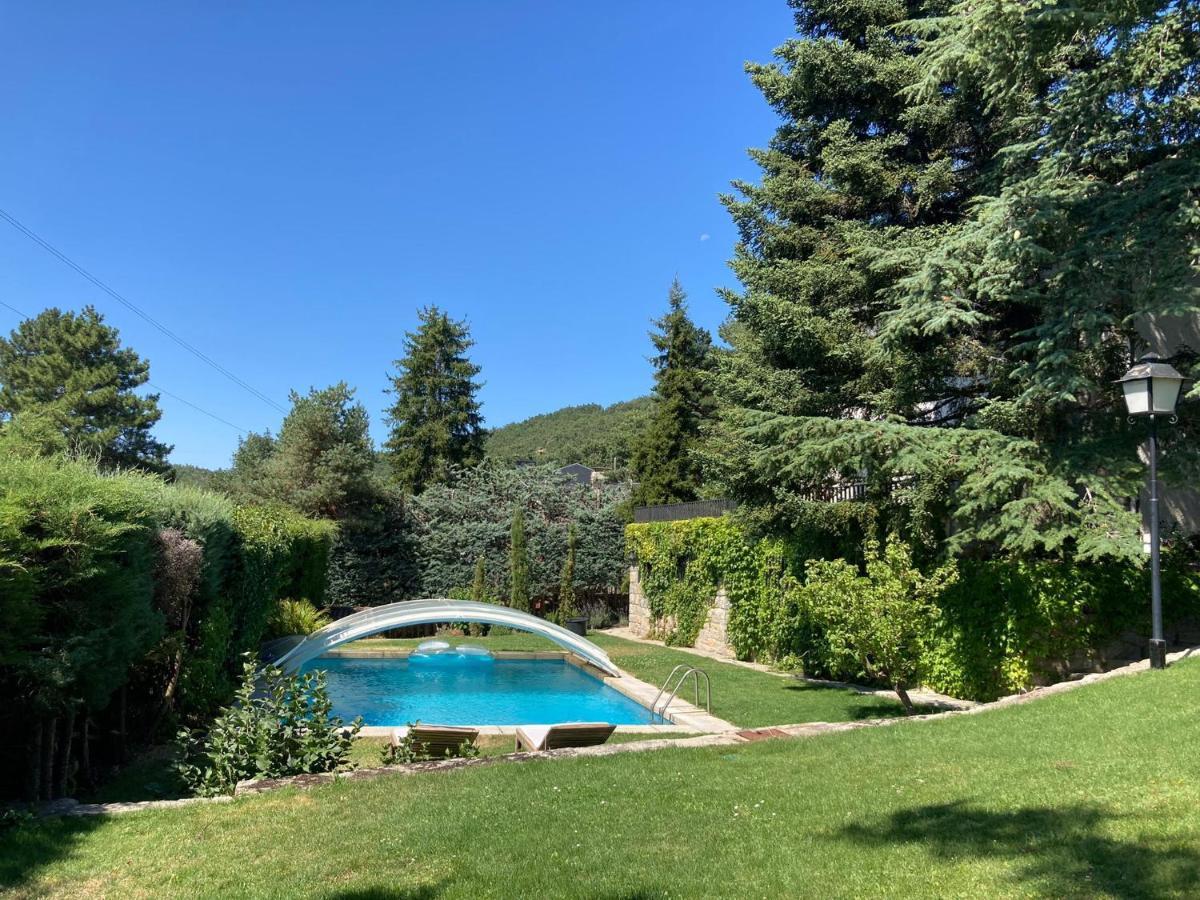 Los Cedros, Gran Chalet Con Piscina Y Apartamento En Navacerrada Extérieur photo
