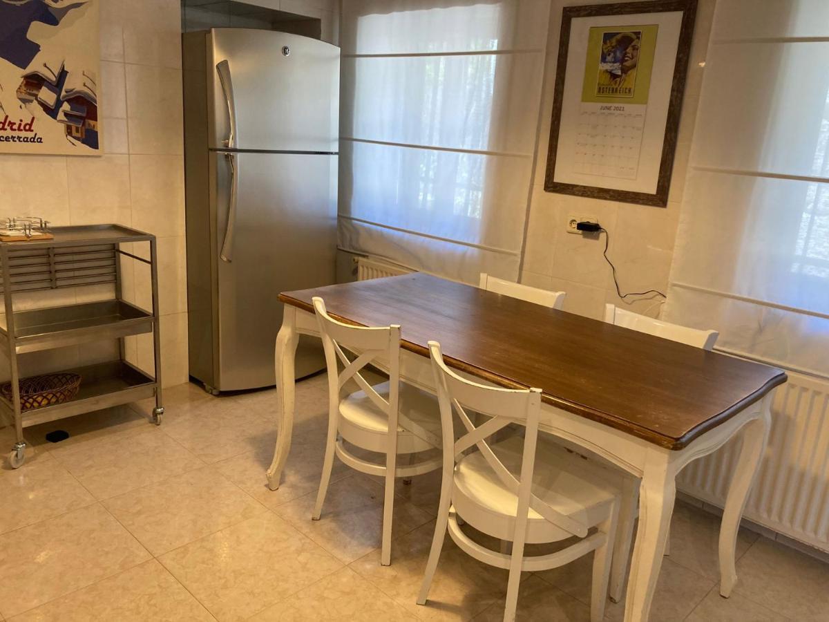Los Cedros, Gran Chalet Con Piscina Y Apartamento En Navacerrada Extérieur photo