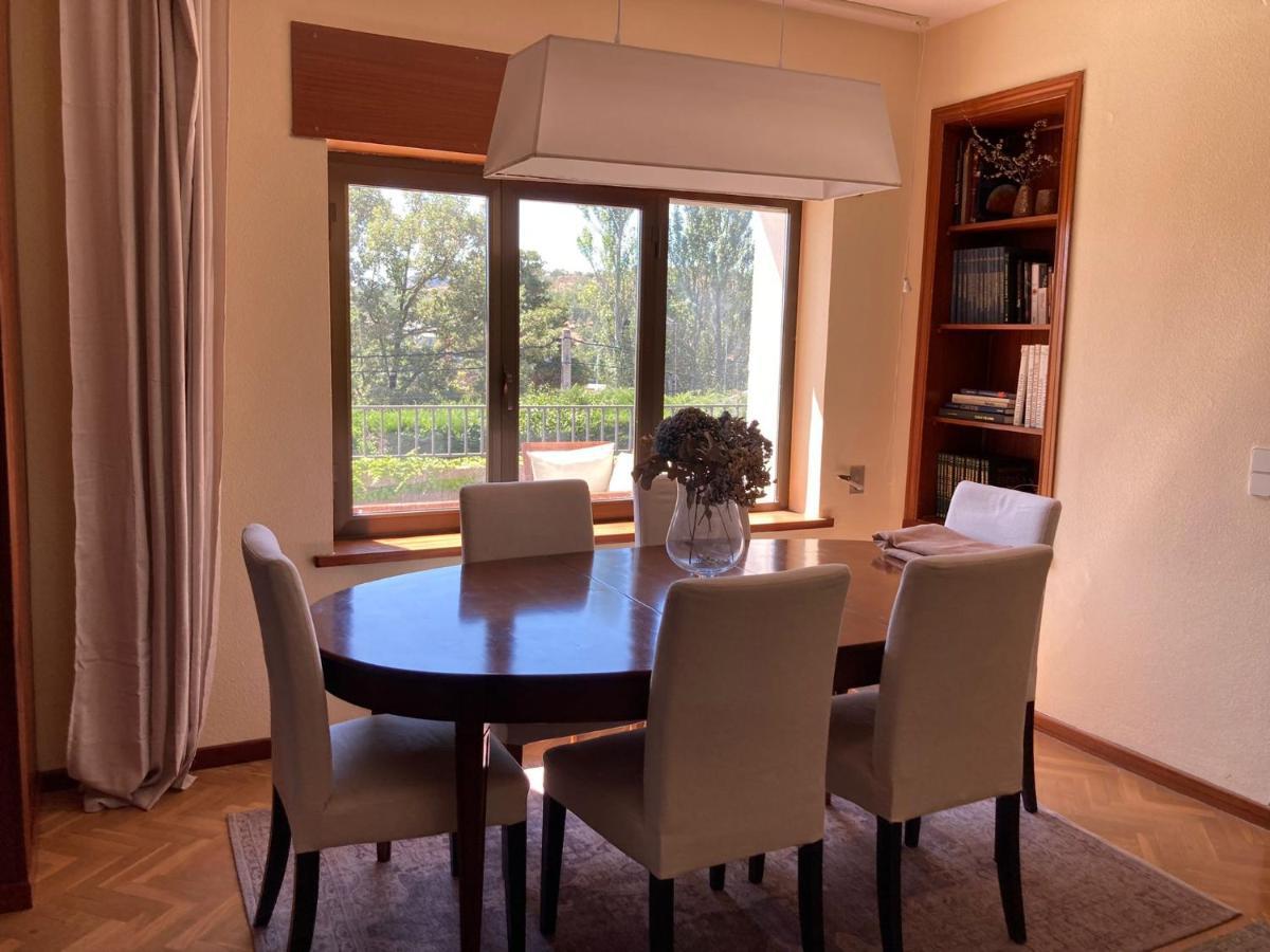 Los Cedros, Gran Chalet Con Piscina Y Apartamento En Navacerrada Extérieur photo